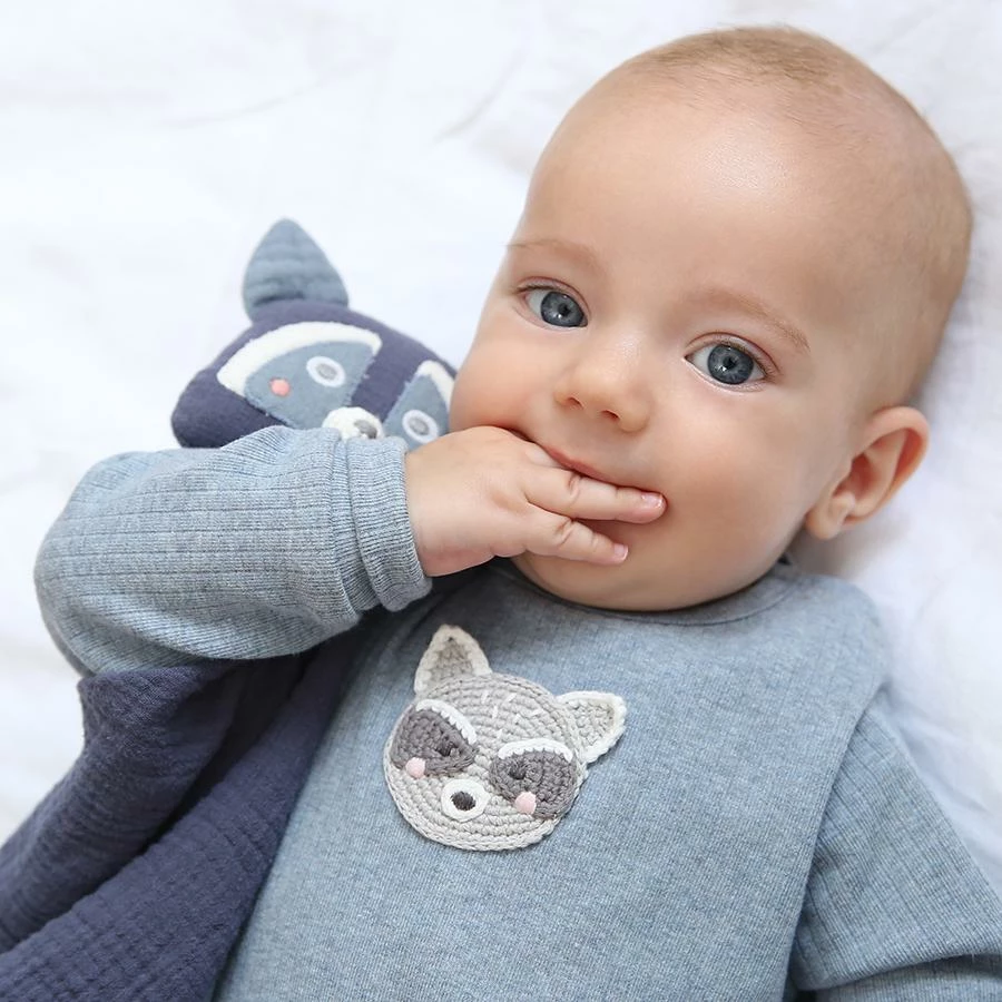 Albetta Tutina Con Dettaglio Alluncinetto Procione 3 Albetta Tutina Con Dettaglio Alluncinetto Procione